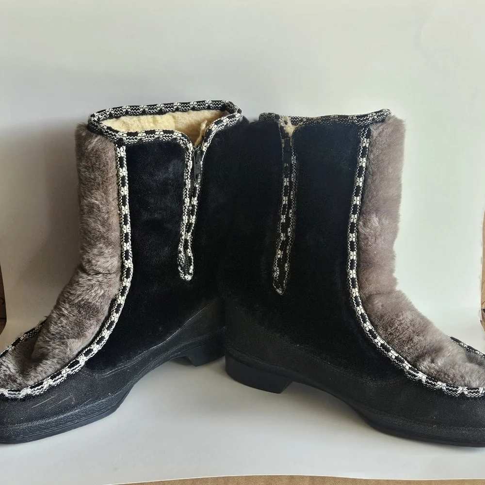Snowland Sherpa lined Boots Size 7 Amazing Used Condition